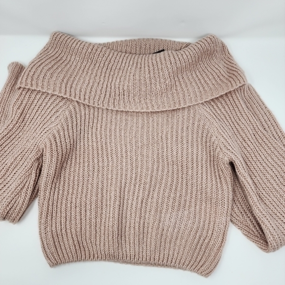 Fashion Nova Off The Shoulder Crop Top Pink Sweater‎ Size Small New With Tags
